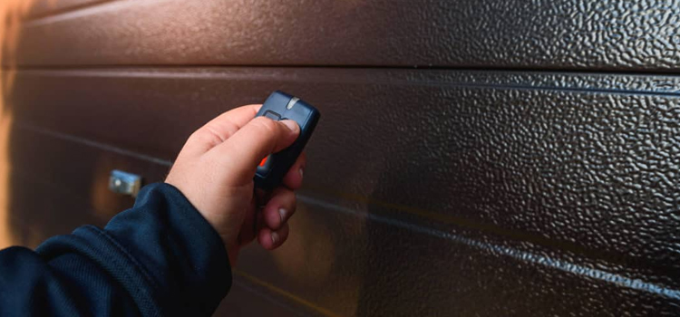 automatic door opener with remote control in Alondra Park