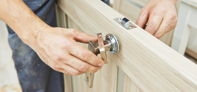 interior door repair Alondra Park