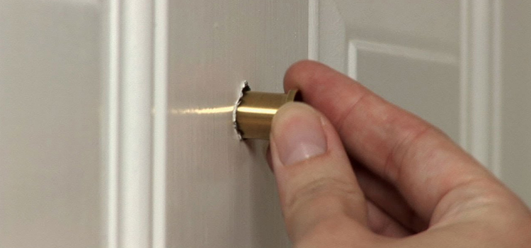 peephole door repair in Alondra Park